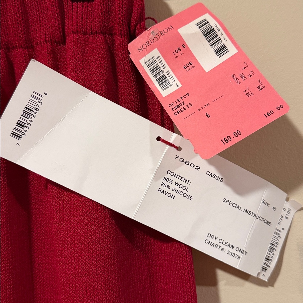 NWT St. JOHN Two Piece Suit Jacket 2 Skirt 6 ~ Red w/Gold Hardware Santana Knit - Picture 13 of 17
